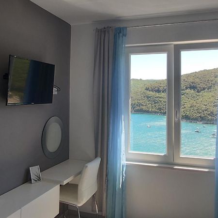 Apartment Noemi With A Direct Beach View Rabac Cameră foto