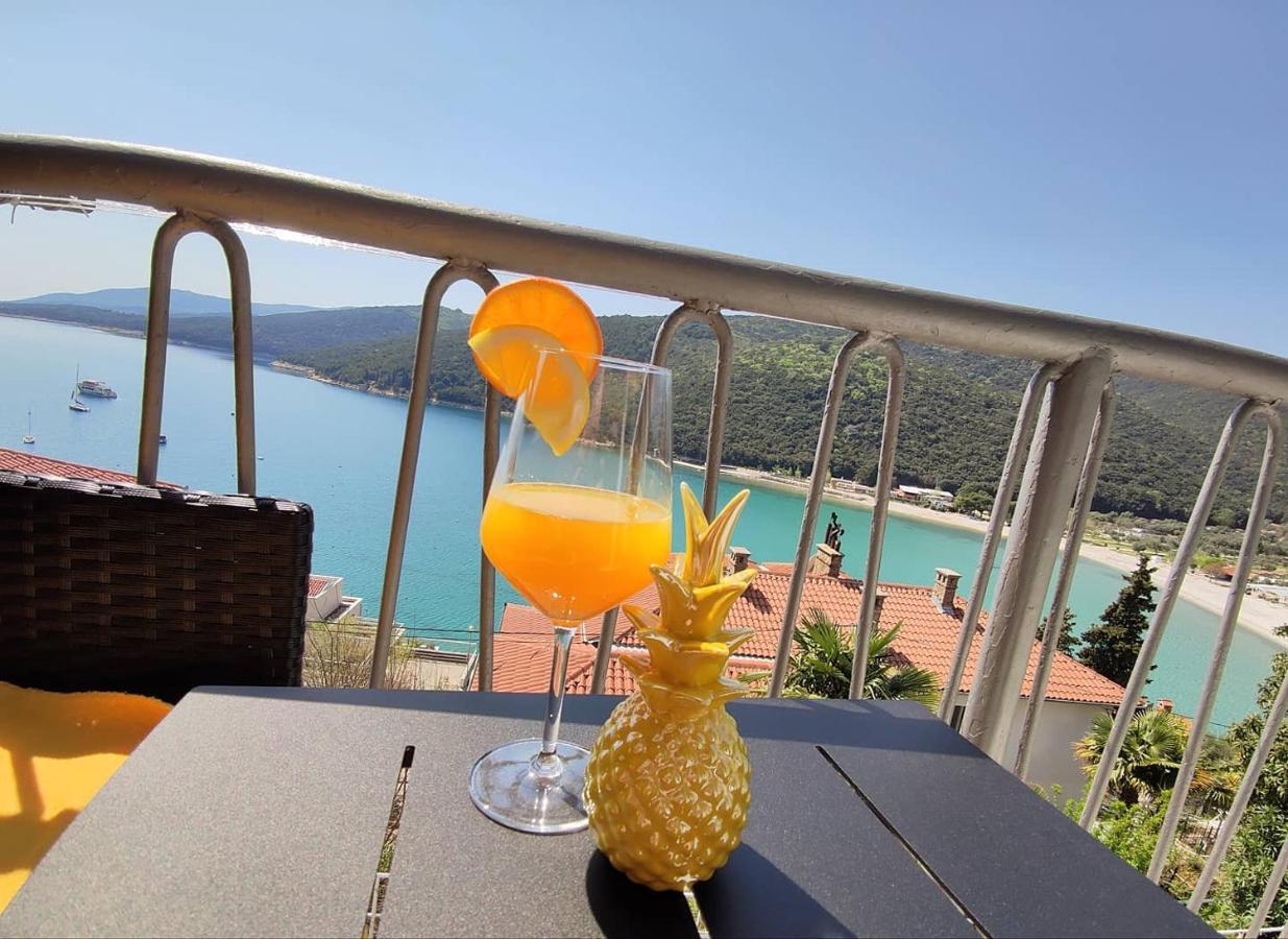 Apartment Noemi With A Direct Beach View Rabac Exterior foto