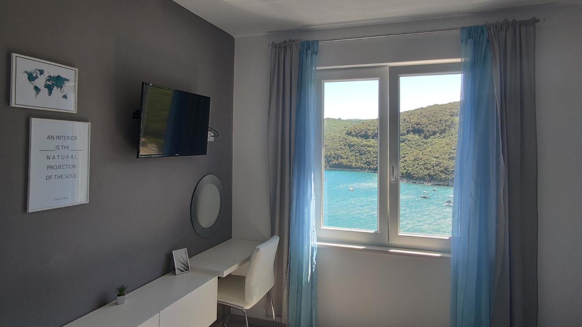 Apartment Noemi With A Direct Beach View Rabac Cameră foto