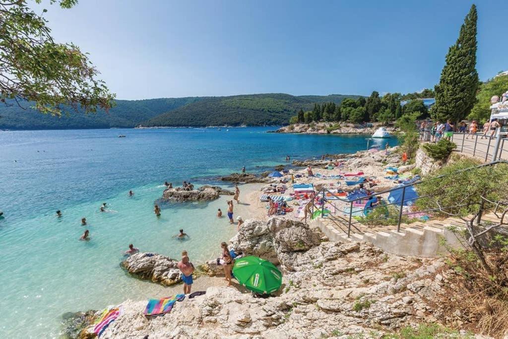 Apartment Noemi With A Direct Beach View Rabac Exterior foto
